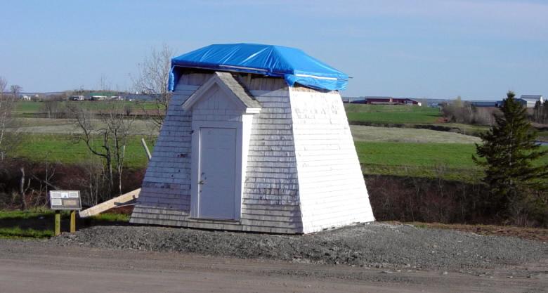 Canning lighthouse on its permanent site, 5 May 2004. This is what remains of the original structure.